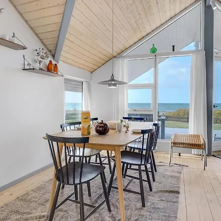 Feriehus Cozy In With Kitchen