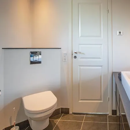 Three-bedroom Holiday In